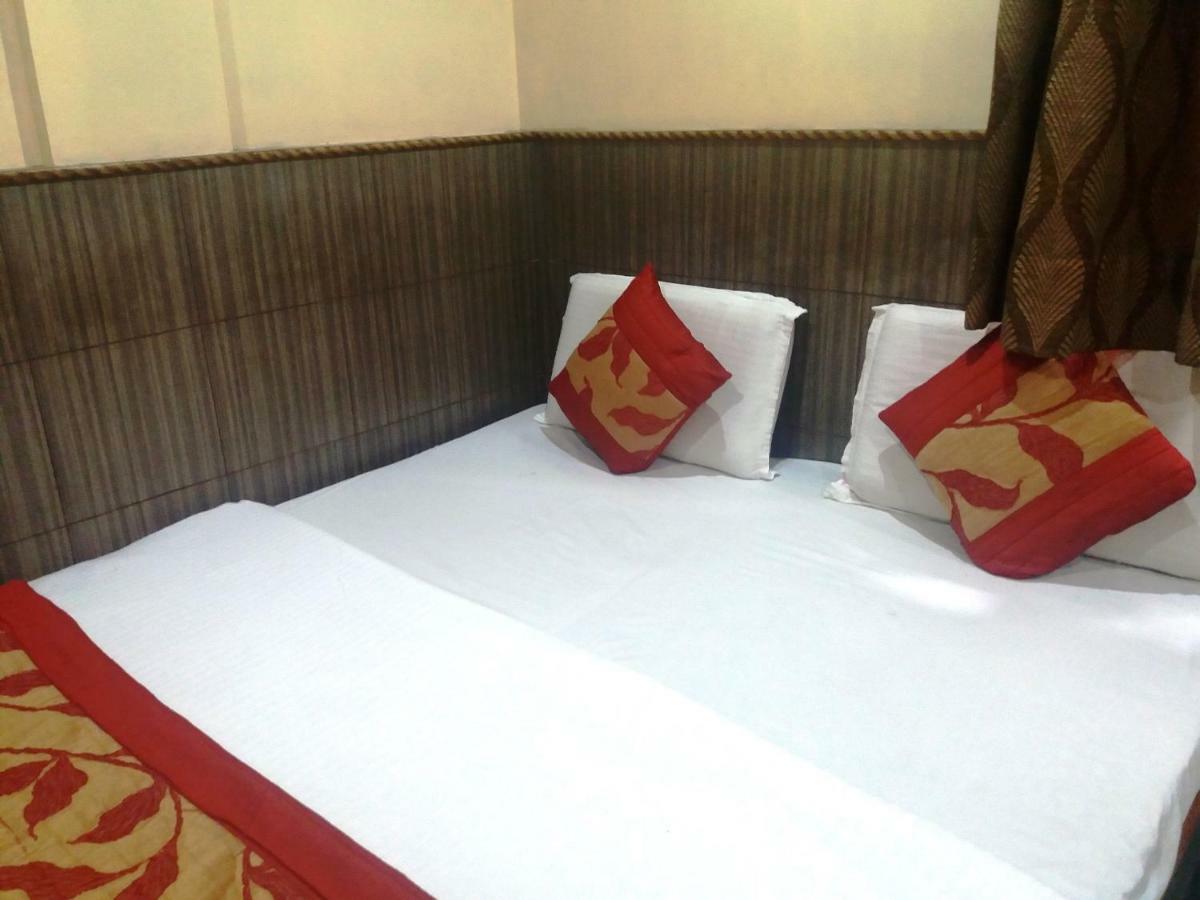 Hotel Roma Villa Nueva Delhi Habitación foto